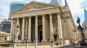Pound dips as BoE remains dovish on inflation Pound dips as BoE remains dovish on inflation
