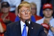 Trade War or Trade Flaw – Are Trump’s economics brave or foolish? Trade War or Trade Flaw – Are Trump’s economics brave or foolish?
