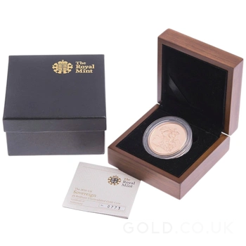 2010 Gold £5 Coin Brilliant Uncirculated Boxed