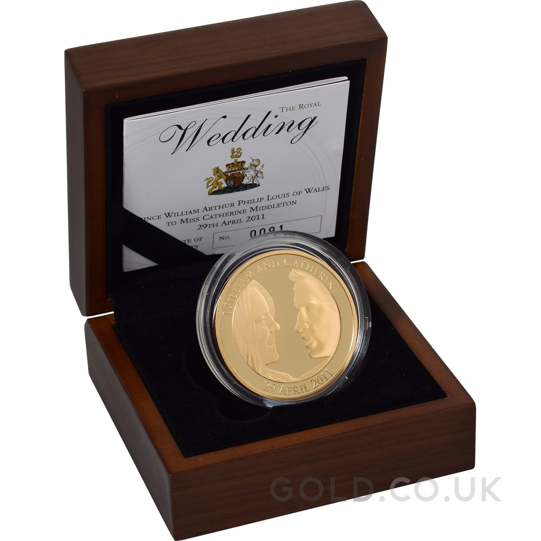 2011 Proof Gold Crown £5 Coin Royal Wedding William and Catherine Boxed