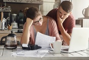 Squeeze on household budgets threatens retailers’ Christmas