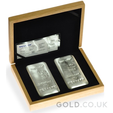 Large Oak Gold or Silver Bar Gift Box 2 x Metalor 1kg