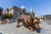 Global stock markets reach new 2019 high